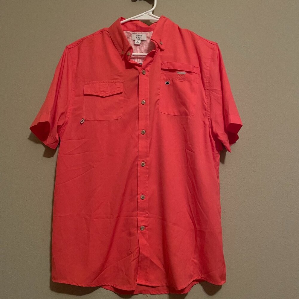 Crown & Ivy Boys size XL fishing shirt in Coral-TOP SAIL